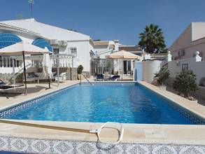 Thumbnail von ***Großzügige und elegante Villa mit Privatpool***