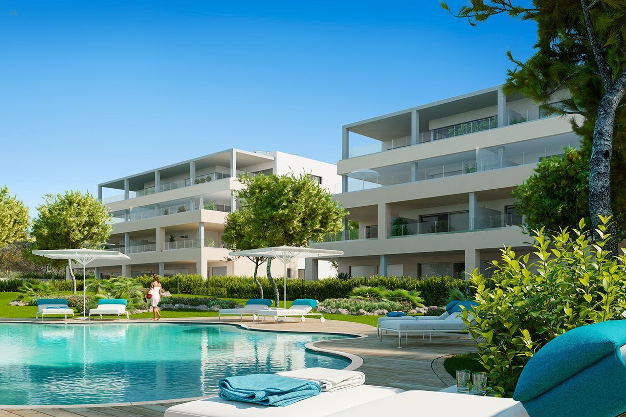 ***Großzügige Terrassen-Wohnungen neben dem Golfplatz von Santa Ponsa und nur 800 m vom Strand***