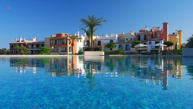 ***Luxuriöse 2-Schlafzimmer-Penthouse-Wohnungen nur 120 m vom Hafen***