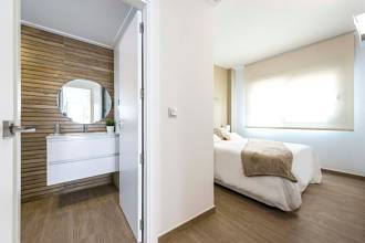 Thumbnail von ***Moderne 45-Zimmer-Reihenhäuser mit Dachterrasse und Gemeinschaftspool nur 300 m vom Meer***