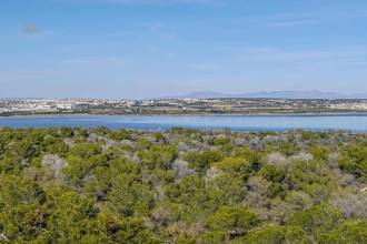 Thumbnail von ***Sehr schöne obere Eckwohnung mit Balkon, schönem Blick und 3 Schlafzimmern***