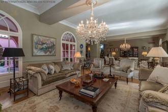 Thumbnail von ***VILLA IM KLASSISCHEN STIL IN DER HACIENDA LAS CHAPAS IN MARBELLA***