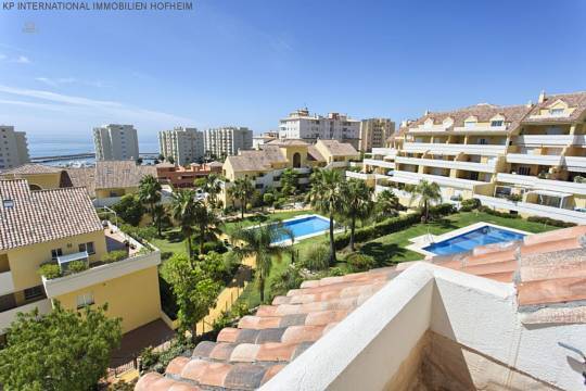 ***DUPLEX-PENTHAUS ZUM VERKAUF BEIM HAFEN VON ESTEPONA***