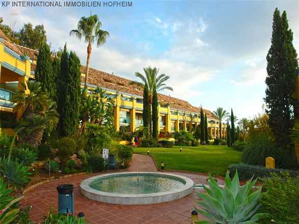 ***MÖBLIERTE WOHNUNG IN BAHIA DE MARBELLA IN MARBELLA AUF DER STRANDSEITE***