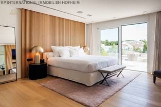 Thumbnail von ***VILLA IN STRAND-URBANISATION AN DER GOLDENEN MEILE IN MARBELLA***