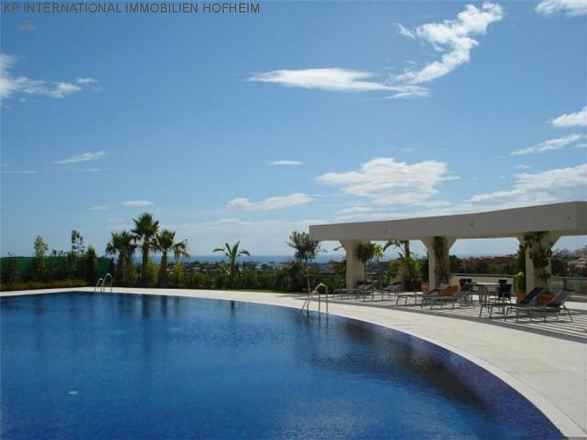 ***HERRLICHE WOHNUNG IN DER BELIEBTEN GOLF-URBANISATION***