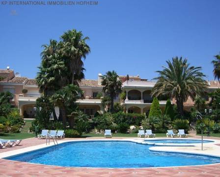 ***REIHENHAUS IN COSTALITA IN ESTEPONA DIREKT AM STRAND***