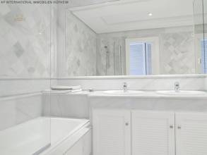 Thumbnail von ***LUXURIÖSE WOHNUNG DIREKT AM STRAND IN MARBELLA GOLDENE MEILE***