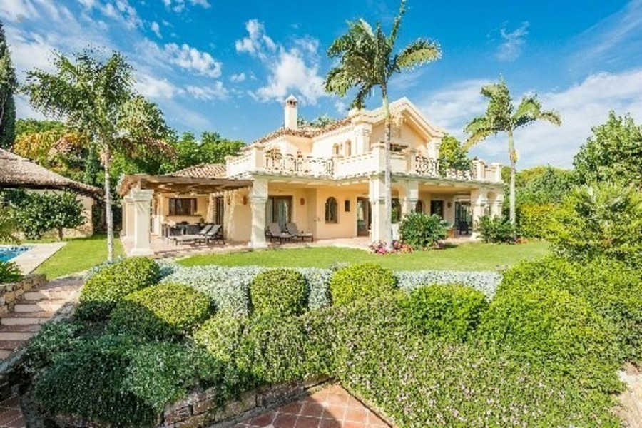 Luxus-Villa in Nueva Andalucia R2525942