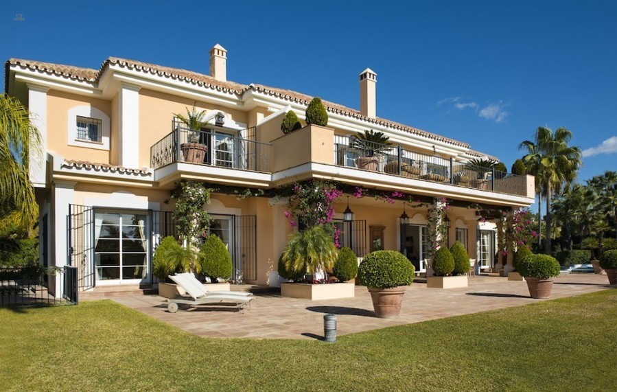 Luxus-Villa in Los Monteros R2647832