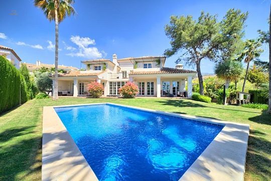 Luxus-Villa in Marbella R2593343 