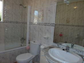 Thumbnail von ***Freistehende Villa mit 4 Schlafzimmern und 3 Bäder, Privatpool in bevorzugter Lage***