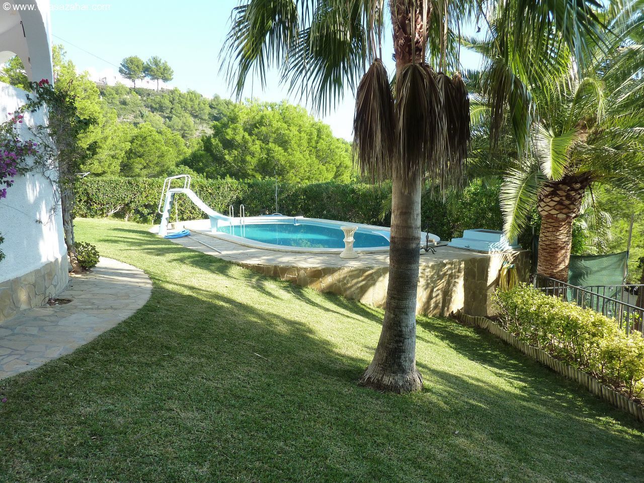 ***Las Fuentes: Modernisierte Villa in 1A Lage auf 3.000 m² Grund***