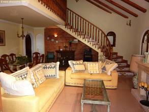 Thumbnail von ***Geräumige Villa mit sämtlichem Komfort in ruhiger Lage***