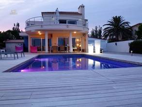 Thumbnail von ***ALCOSSEBRE: Pflegeleichte, moderne Luxusvilla direkt am Meer***