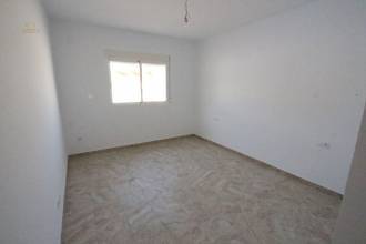 Thumbnail von ***Großzügige und komplett renovierte, charmante und ebenerdige Villa***