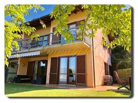 Aparte drei Zimmer Wohnung mit Garten