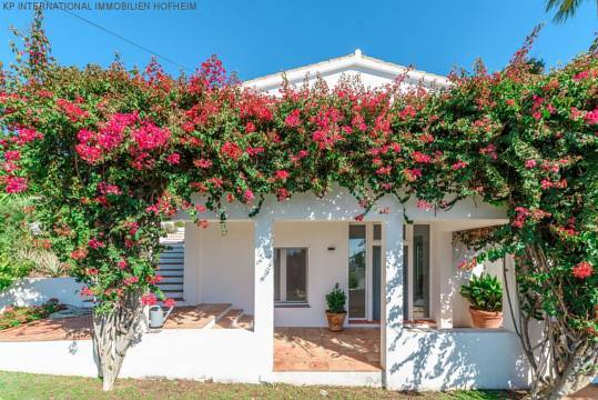 ***Charmante, renovierte Villa in El Rosario***