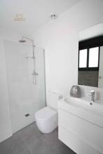 Thumbnail von ***Einfamilienhäuser in modernem Design mit Privatpool und Garage***