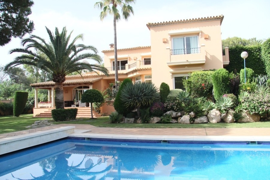 Luxus-Villa in Elviria R2704586