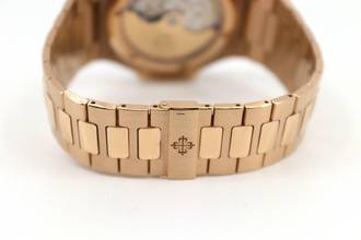 Thumbnail von Patek Philippe Nautilus 5711/1R | rare Cal. 26-330 | Full Set 2019 | Roségold