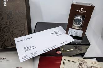 Thumbnail von Patek Philippe Nautilus rare Jumbo Nautilus | 5713/1G | Whitegold | Diamond Bezel | sealed