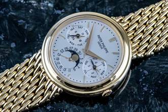 Thumbnail von Patek Philippe Perpetual Calendar Reference 3945J | 18k Yellowgold | 3940 with Gold Bracelet