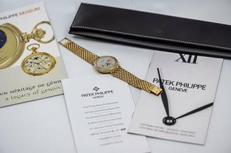 Thumbnail von Patek Philippe Perpetual Calendar Reference 3945J | 18k Yellowgold | 3940 with Gold Bracelet