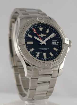  Breitling Avenger Automatic Gmt 43