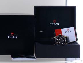Thumbnail von Tudor Black Bay Bronze grey Dial Top LC100 Cool 2019 B+P Lederband </h1>