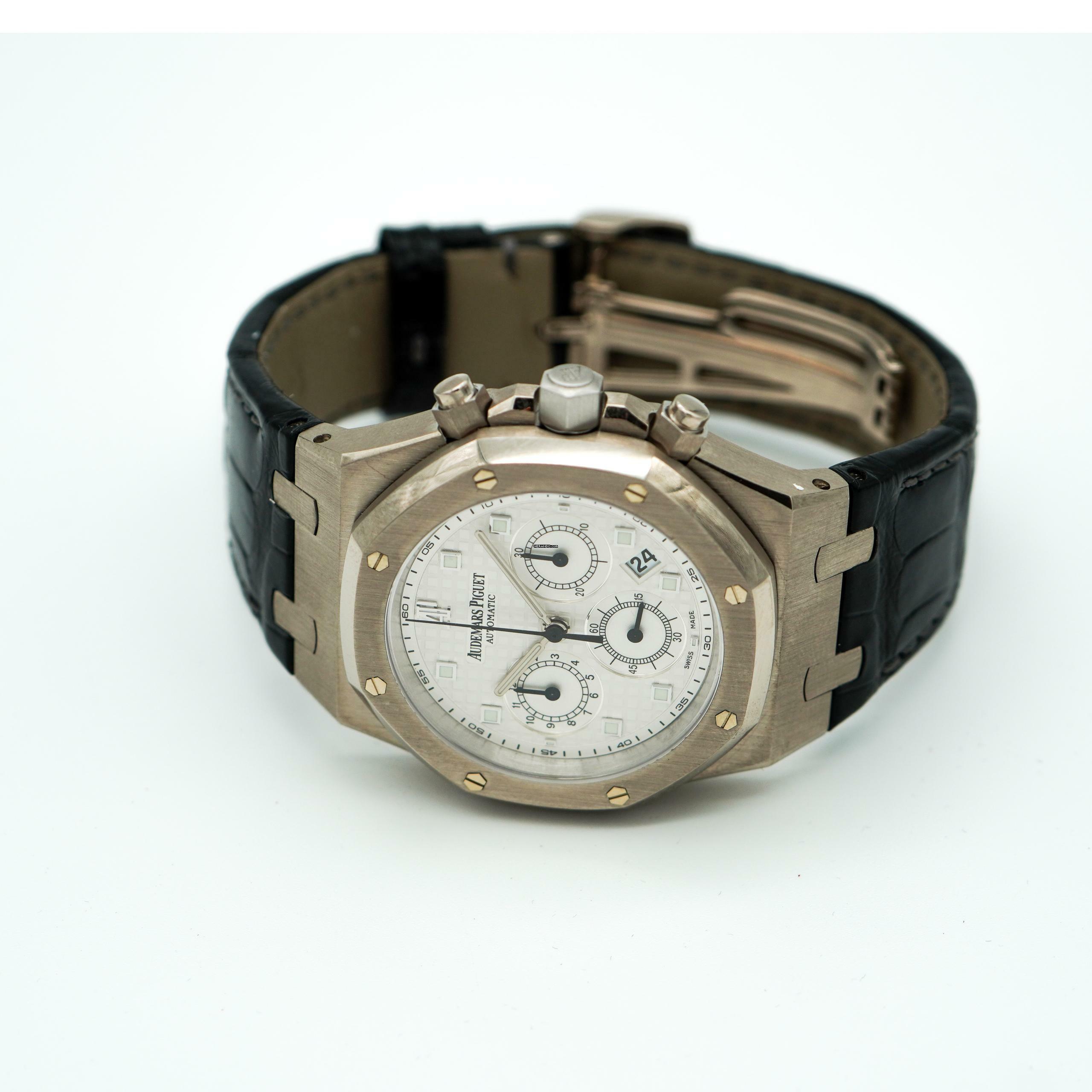 Audemars Piguet Royal Oak Chronograph 26022BC.OO.D002CR.01 </h1>