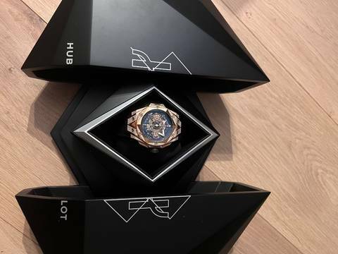  	Big Bang Sang Bleu II King Gold Blue Pavé