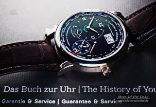 Thumbnail von A.LANGE & SÖHNE "LANGE 1 Zeitzone" Weißgold