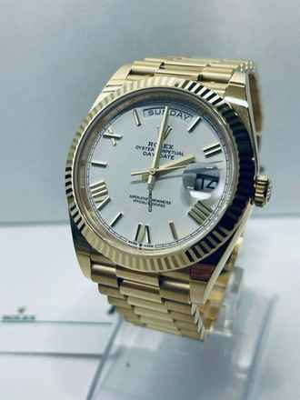  Rolex Day-Date 40 White/Romans - 05/2022 