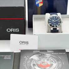 Thumbnail von Oris Aquis Small Second 01 743 7733 4135 </h1>