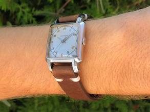 Thumbnail von Movado medium size Gents Wristwatch </h1>