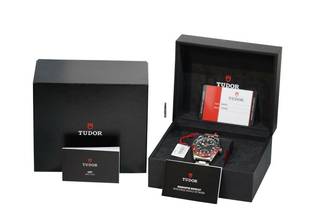 Thumbnail von Tudor Black Bay GMT M79830RB-0001 </h1>