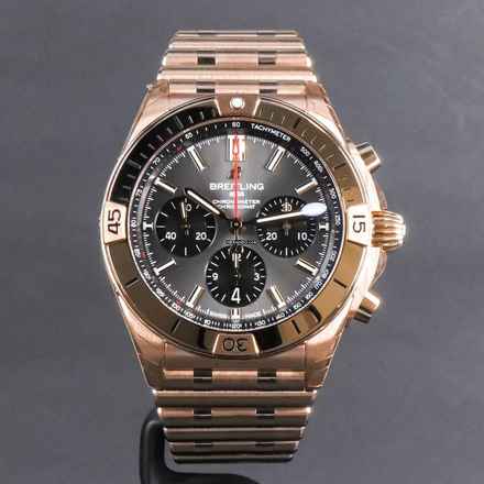  Breitling Chronomat B01 NEW 2023 VERKLEBT ROSEGOLD 