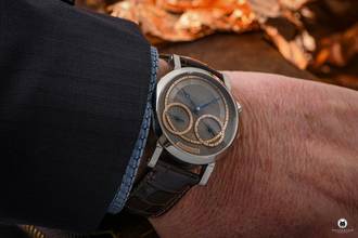 Thumbnail von Benzinger GAP 1 „Graphit“ mit eigenem Manufakturkaliber handguillochiert