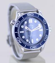 Thumbnail von Omega Seamaster Diver 300 M 42 Blue Dial 60th Anniversary Bond 007 Edition Steel Top B+P </h1>