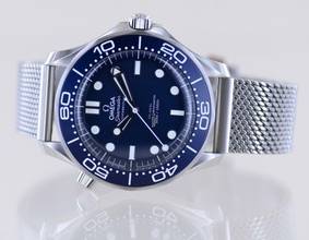Thumbnail von Omega Seamaster Diver 300 M 42 Blue Dial 60th Anniversary Bond 007 Edition Steel Top B+P </h1>
