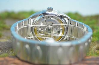 Thumbnail von Urban Jürgensen ONE GMT Automatik Herrenuhr Blue Dial UNGETRAGEN Ref. 5541 826232 </h1>