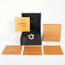 Thumbnail von Girard Perregaux WW.TC Worldtimer Chrono WW.TC Yellow-Gold </h1>