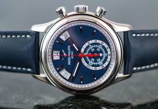 Thumbnail von Patek Philippe Annual Calendar Chronograph 5960G | Full Set 2022 | blue dial | White gold </h1>