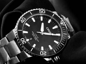 Thumbnail von Oris Aquis Date Ref.01 733 7730 4154 2022 original Box Ungetragen </h1>