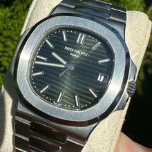Thumbnail von Patek Philippe Nautilus 5711/1A GREEN FACTORY Dial + Orig Blue Dial Cal. 315 Extract of the Archives </h1>