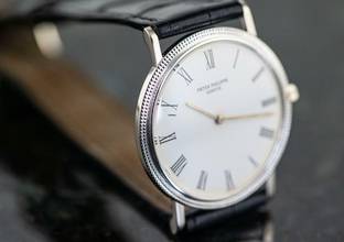 Thumbnail von Patek Philippe Calatrava 3520/00D | rare Japan delivery | Whitegold | Full Set 1979 </h1>