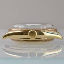 Thumbnail von Rolex Oyster Perpetual 34 6085 Bubbleback Explorer radium dial yellow gold 10KT 1951’s </h1>