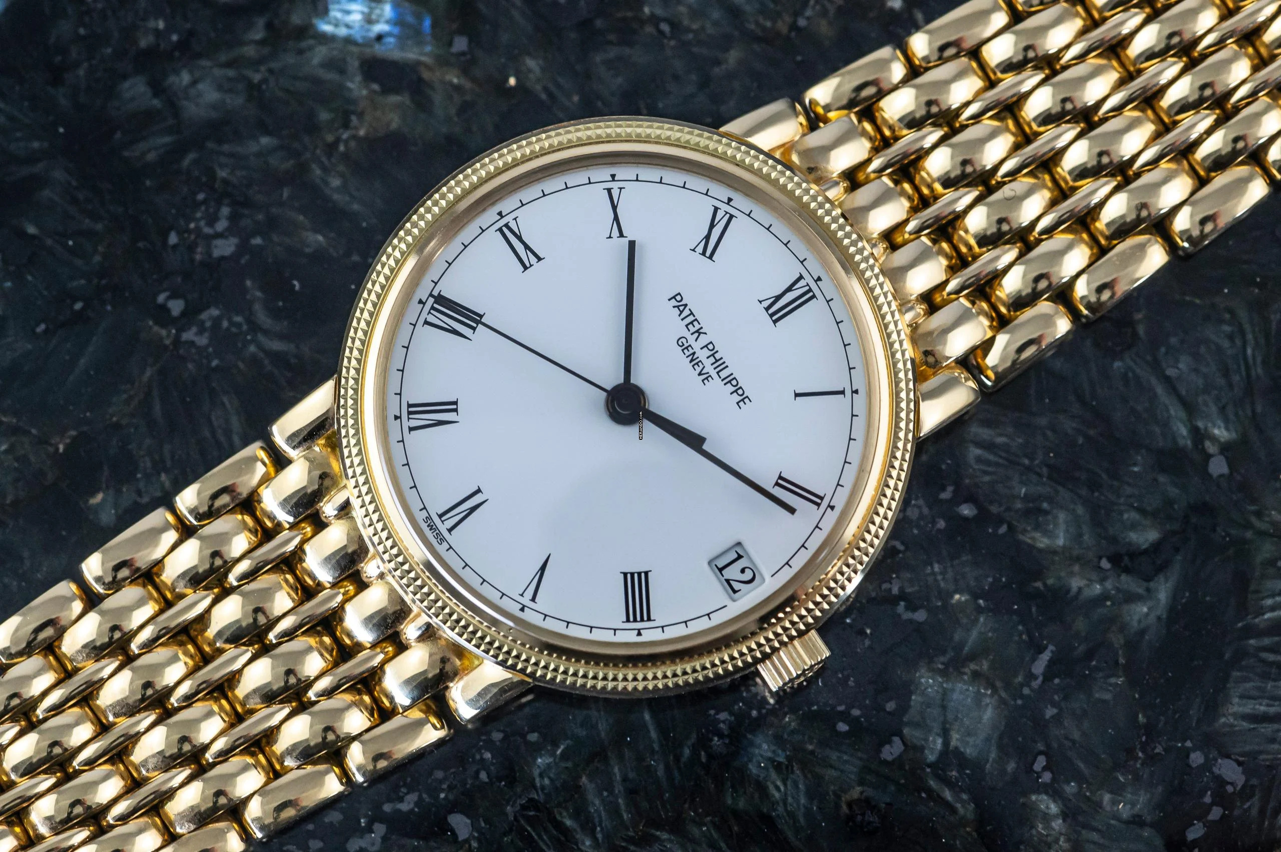 Patek Philippe Calatrava 3802/200 | Gold bracelet | Certificate 1990 | Yellowgold </h1>