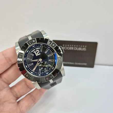  Roger Dubuis Easy Diver Black Swan Limited Edition 88 Pieces Automático 46 Completo 